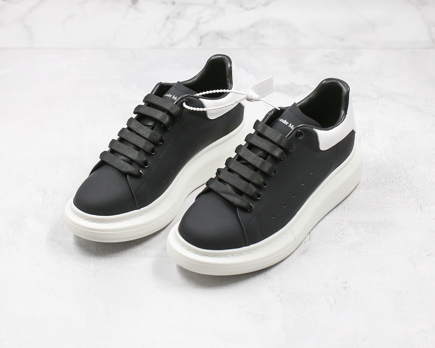 ALEXANDER MCQUEEN OVERSIZED SNEAKER