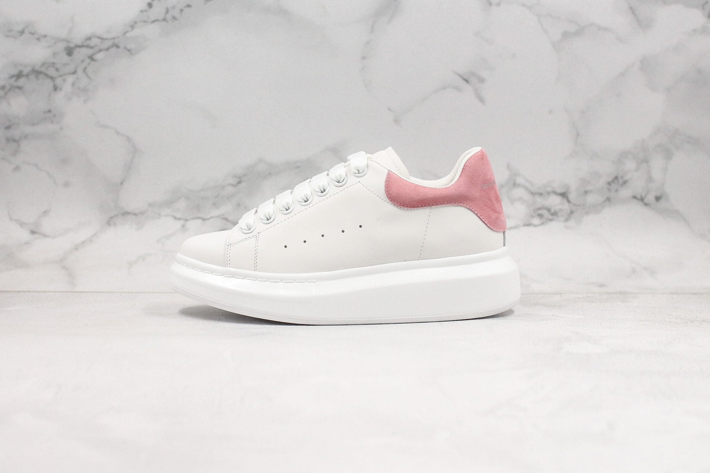 ALEXANDER MCQUEEN OVERSIZED SNEAKER