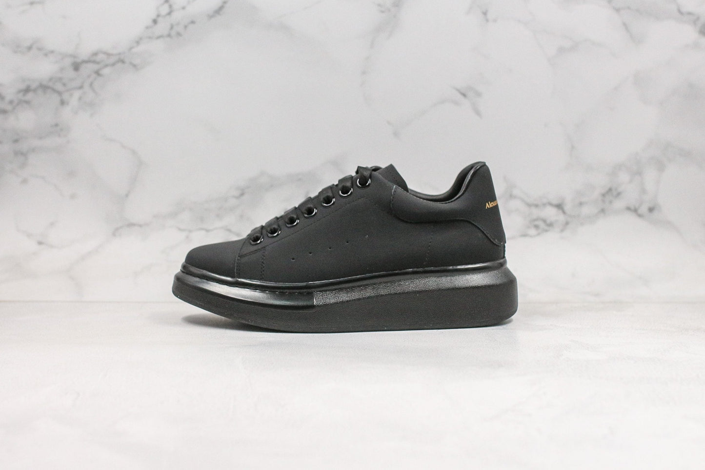 ALEXANDER MCQUEEN OVERSIZED SNEAKER