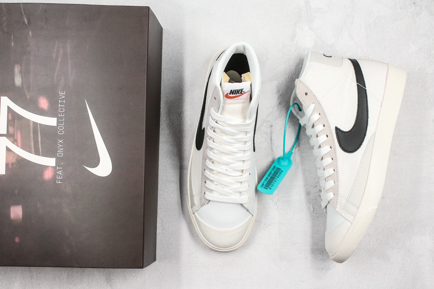 NIKE BLAZER MID - 4