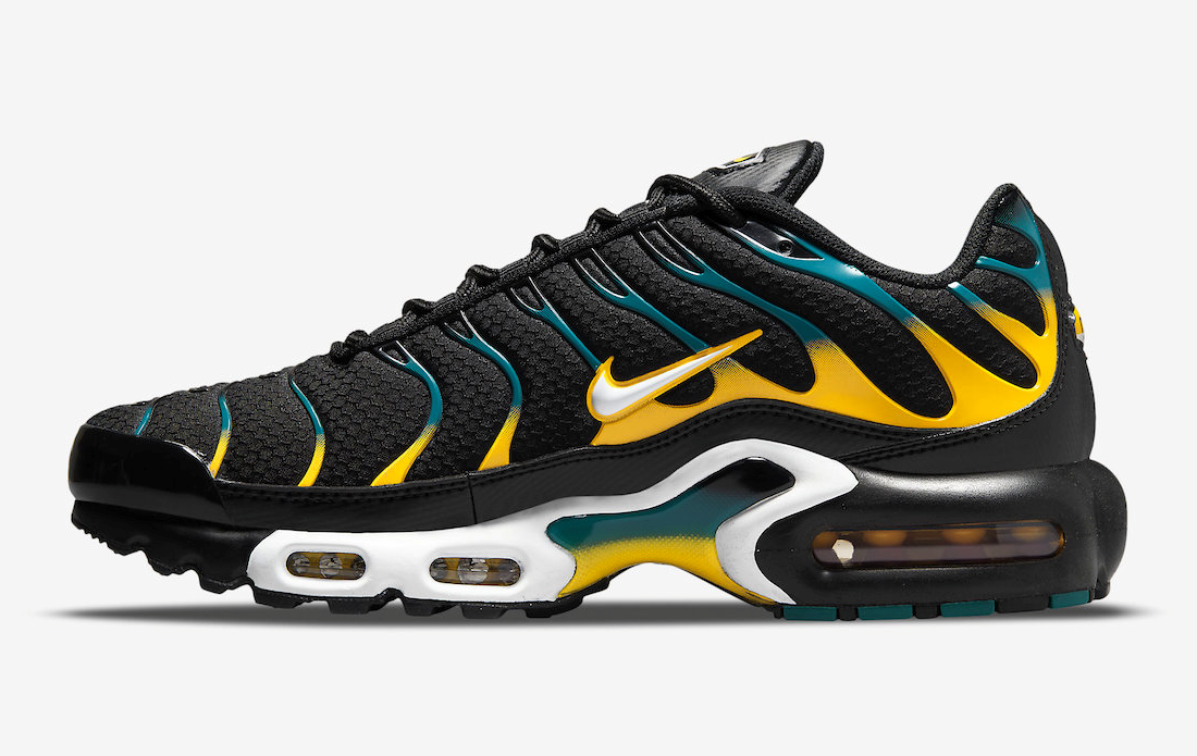 NIKE AIR MAX PLUS TN SE