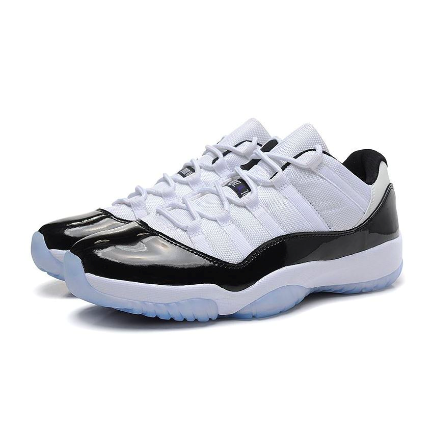 Air Jordan 11 Low "Concord