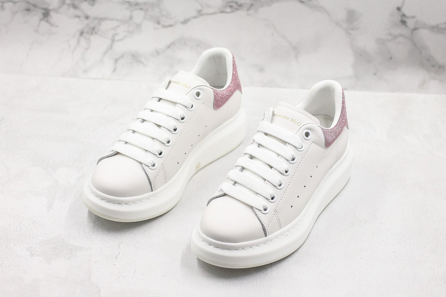 ALEXANDER MCQUEEN OVERSIZED SNEAKER