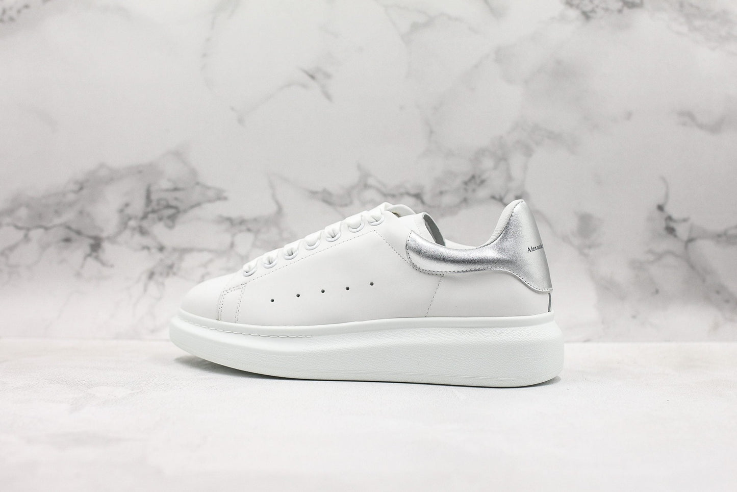 ALEXANDER MCQUEEN OVERSIZED SNEAKER