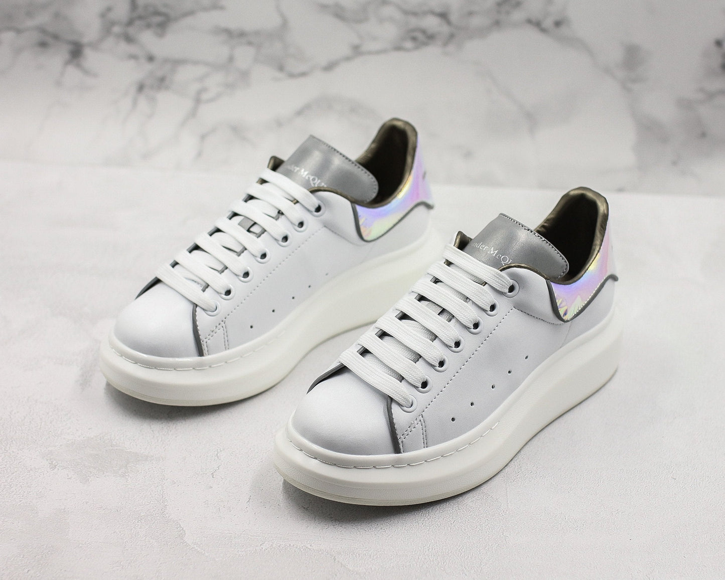 ALEXANDER MCQUEEN OVERSIZED SNEAKER