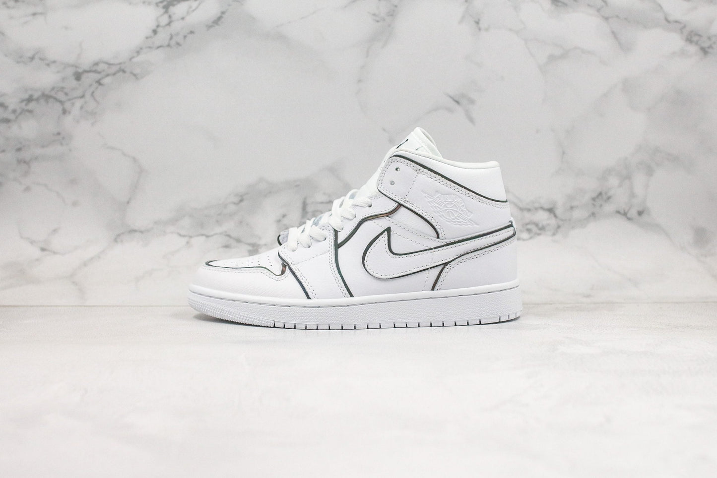 NIKE AIR JORDAN 1 MID IRIDESCENT REFLECTIVE