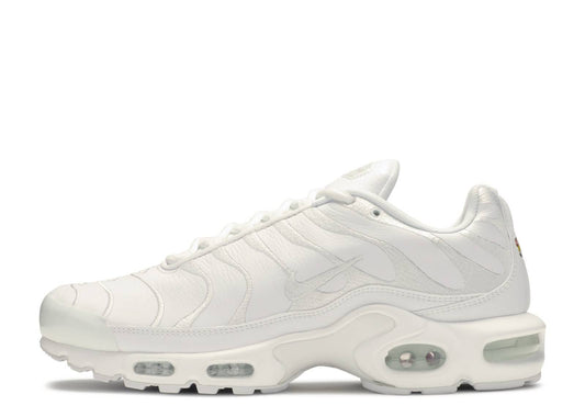 NIKE AIR MAX PLUS TN "TRIPLE WHITE"