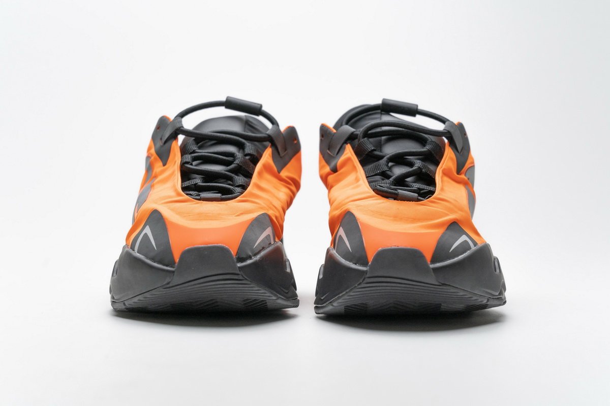 ADIDAS YEEZY BOOST 700 MNVN "ORANGE"