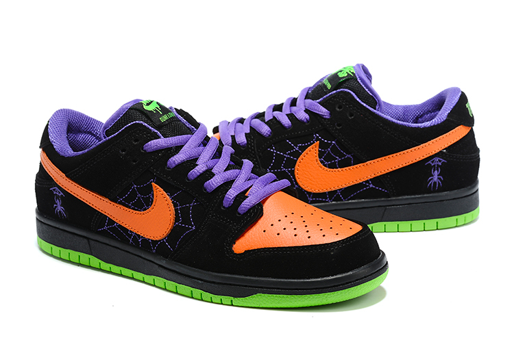 Nike SB Dunk Low “Night of Mischief”