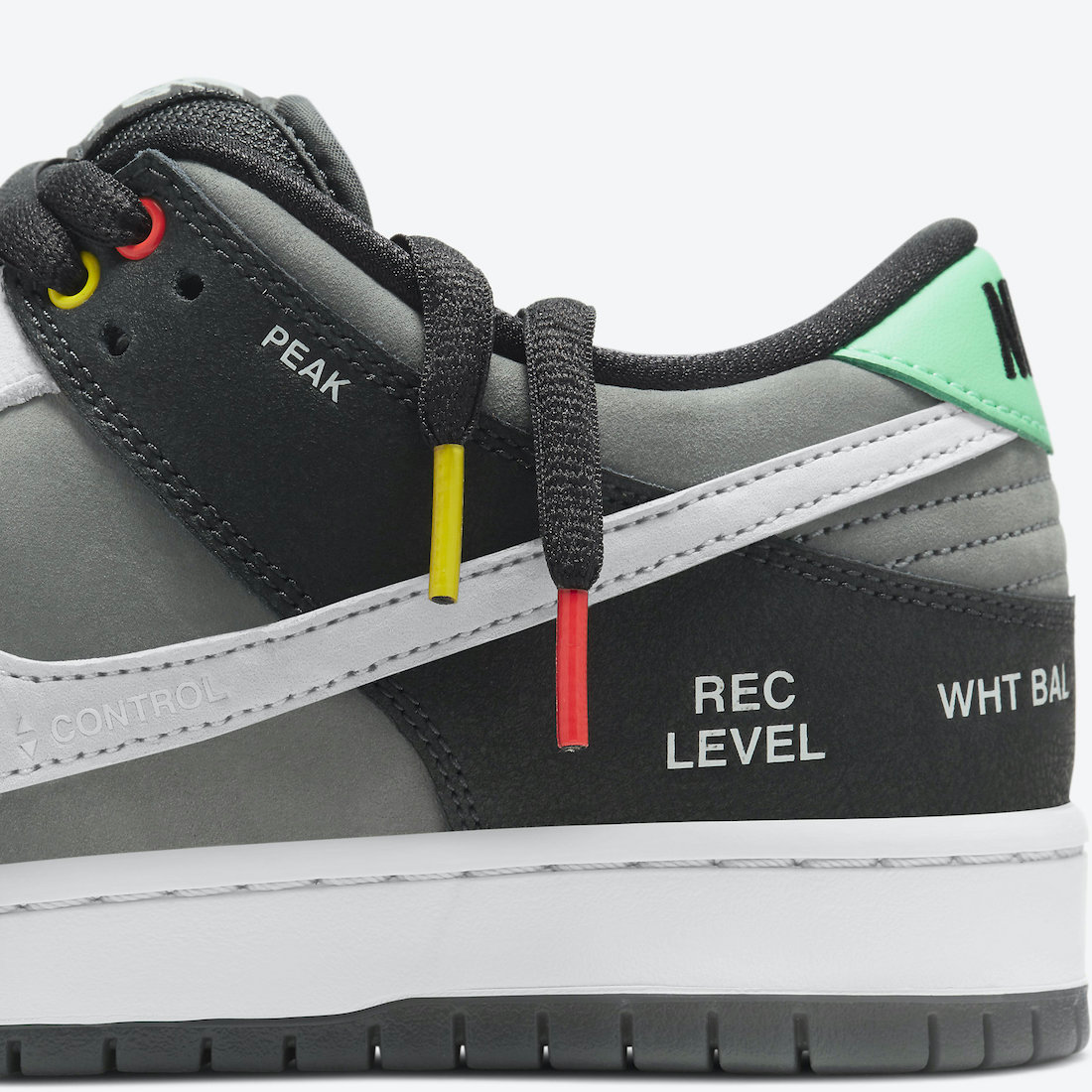 Nike SB Dunk Low “Camcorder”